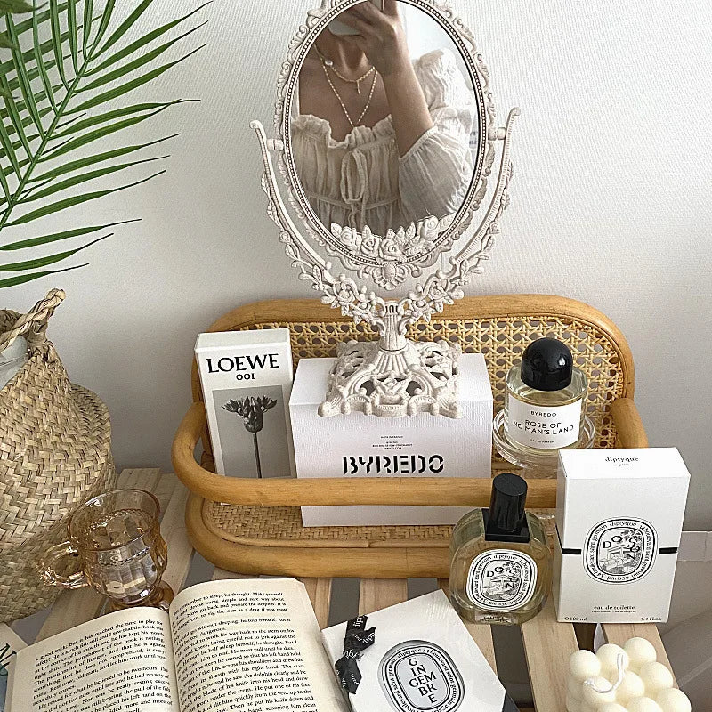 Oval Shaped Makeup Mirror
