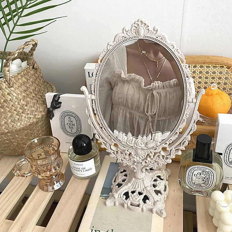 Oval Shaped Makeup Mirror